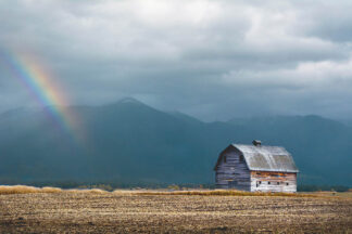 A864D - Annie Bailey Art - Mission Mountain Barn